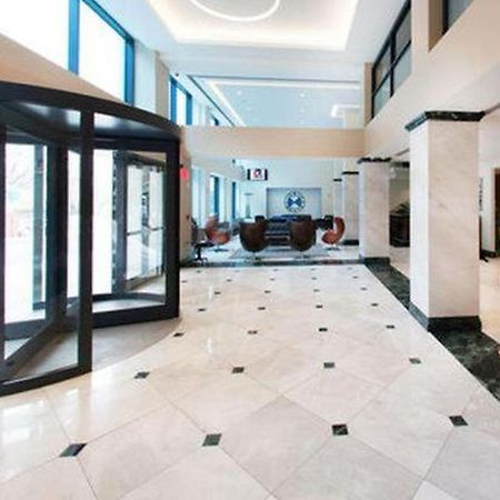 Comfort Inn & Suites - Kew Gardens Near La Guardia Airport 뉴욕 외부 사진