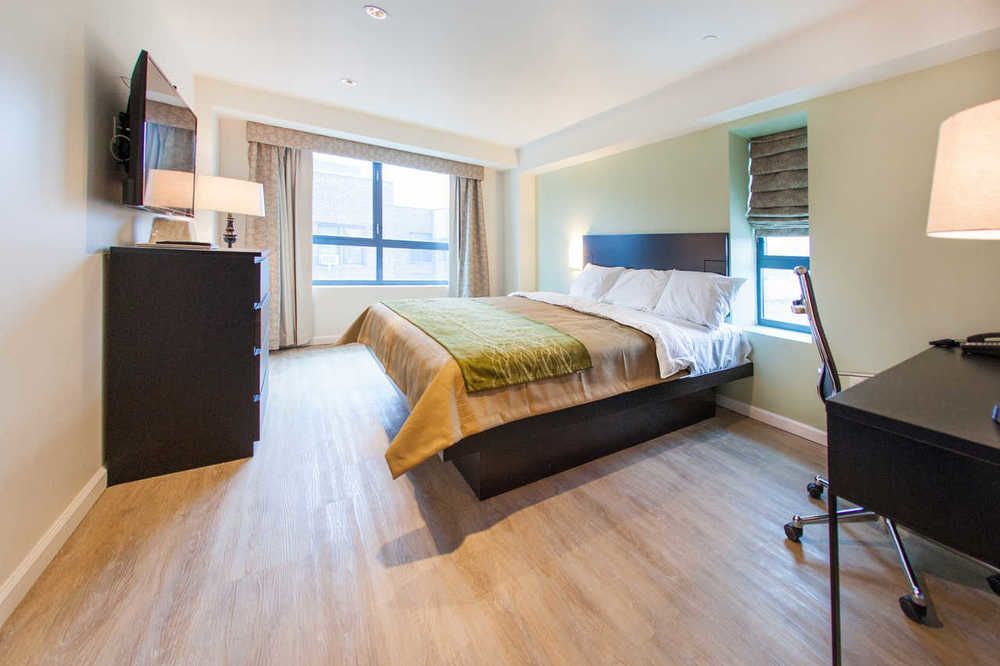Comfort Inn & Suites - Kew Gardens Near La Guardia Airport 뉴욕 외부 사진